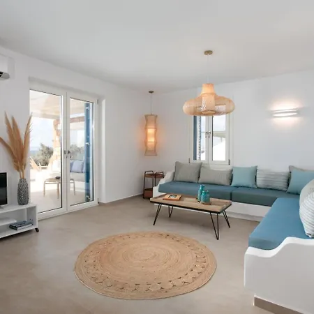 Casa de Férias Salt, Luxurious Beachfront Retreat In Mikri Vigla, Naxos