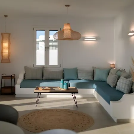 Casa de Férias Salt, Luxurious Beachfront Retreat In Mikri Vigla, Naxos