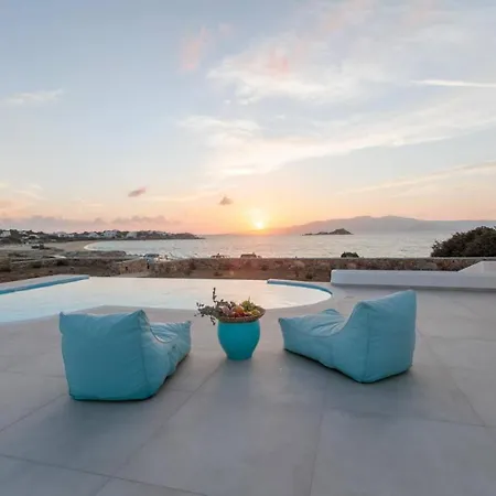 Casa de Férias Salt, Luxurious Beachfront Retreat In Mikri Vigla, Naxos