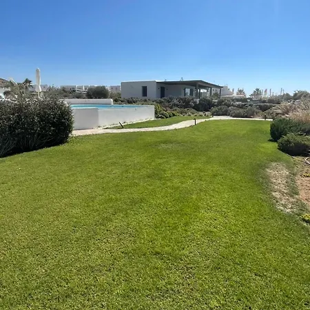Casa de Férias Salt, Luxurious Beachfront Retreat In Mikri Vigla, Naxos Mikri Vigla