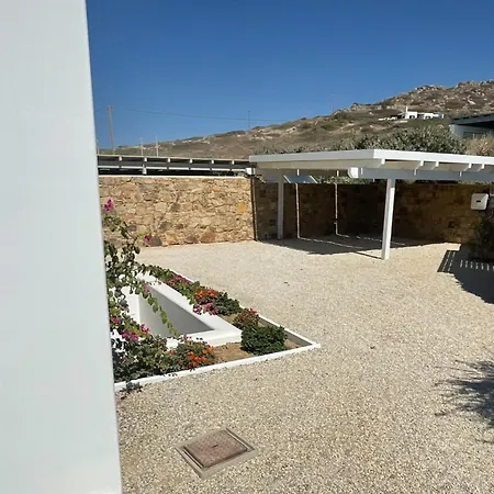 Casa de Férias Salt, Luxurious Beachfront Retreat In Mikri Vigla, Naxos
