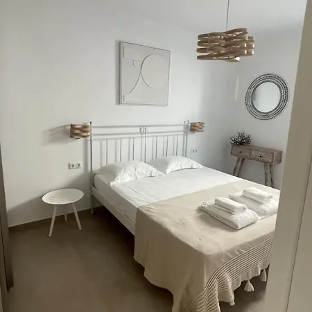 Salt, Luxurious Beachfront Retreat In Mikri Vigla, Naxos Casa de Férias *