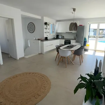 Salt, Luxurious Beachfront Retreat In Mikri Vigla, Naxos Mikri Vigla