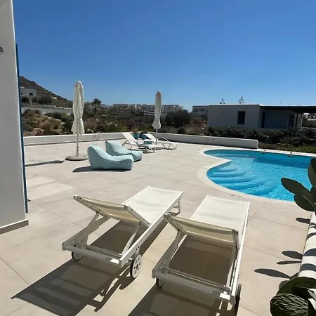 Casa de Férias Salt, Luxurious Beachfront Retreat In Mikri Vigla, Naxos